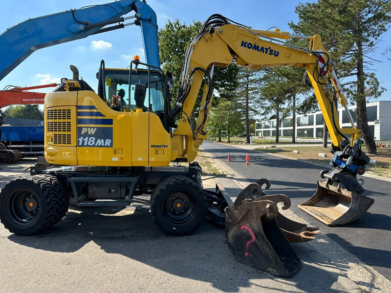 Komatsu PW 118 MR-11 14.3T - SMP ROTOTILT - *2413h* - CENTRAL GREASING - BLADE - 3 BUCKETS - TOP CONDITION - BE MACHINE - حفارة دولاب: صورة 5 Komatsu PW 118 MR-11 14.3T - SMP ROTOTILT - *2413h* - CENTRAL GREASING - BLADE - 3 BUCKETS - TOP CONDITION - BE MACHINE - حفارة دولاب: صورة 5