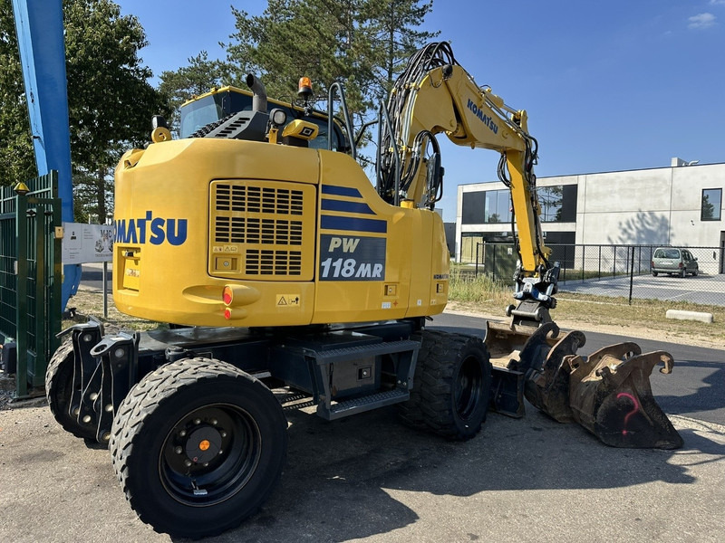 Komatsu PW 118 MR-11 14.3T - SMP ROTOTILT - *2413h* - CENTRAL GREASING - BLADE - 3 BUCKETS - TOP CONDITION - BE MACHINE - حفارة دولاب: صورة 3 Komatsu PW 118 MR-11 14.3T - SMP ROTOTILT - *2413h* - CENTRAL GREASING - BLADE - 3 BUCKETS - TOP CONDITION - BE MACHINE - حفارة دولاب: صورة 3