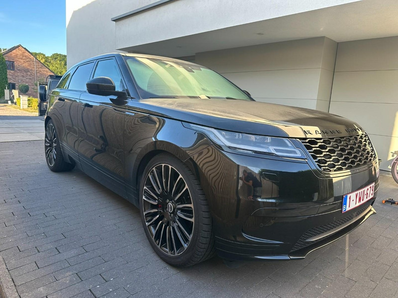 Land Rover Range Rover Velar 3.0D V6 - PANO - 22" - FULL LEATHER - CAMERA - XENON - NAVI - BE CAR - سيارة دفع رباعي: صورة 3 Land Rover Range Rover Velar 3.0D V6 - PANO - 22" - FULL LEATHER - CAMERA - XENON - NAVI - BE CAR - سيارة دفع رباعي: صورة 3