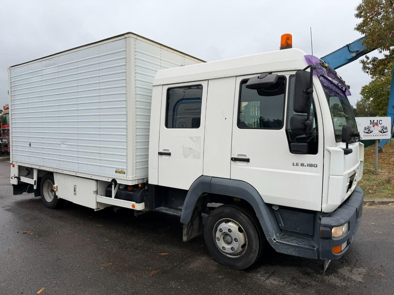 MAN LE 8.180 CLOSED BOX / KOFFER - DOKA - MANUAL GEARBOX - *248.000km* - STEEL SPRING / BLATT / LAMES - BE TRUCK - شاحنة مقفلة: صورة 1 MAN LE 8.180 CLOSED BOX / KOFFER - DOKA - MANUAL GEARBOX - *248.000km* - STEEL SPRING / BLATT / LAMES - BE TRUCK - شاحنة مقفلة: صورة 1