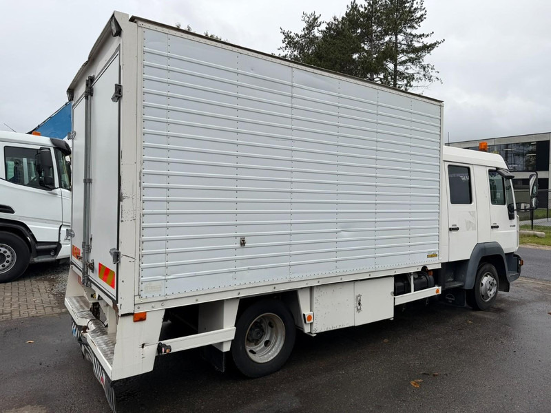 MAN LE 8.180 CLOSED BOX / KOFFER - DOKA - MANUAL GEARBOX - *248.000km* - STEEL SPRING / BLATT / LAMES - BE TRUCK - شاحنة مقفلة: صورة 5 MAN LE 8.180 CLOSED BOX / KOFFER - DOKA - MANUAL GEARBOX - *248.000km* - STEEL SPRING / BLATT / LAMES - BE TRUCK - شاحنة مقفلة: صورة 5