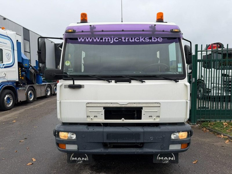 MAN LE 8.180 CLOSED BOX / KOFFER - DOKA - MANUAL GEARBOX - *248.000km* - STEEL SPRING / BLATT / LAMES - BE TRUCK - شاحنة مقفلة: صورة 2 MAN LE 8.180 CLOSED BOX / KOFFER - DOKA - MANUAL GEARBOX - *248.000km* - STEEL SPRING / BLATT / LAMES - BE TRUCK - شاحنة مقفلة: صورة 2