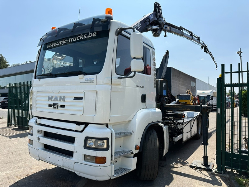 MAN TGA 26.310 6X2 HOOKLIFT + CRANE COPMA 160.4 + JIB J2 + WINCH - RADIO - LIFT + STEERING AXLE - EURO 3 - BE - شاحنة كرين: صورة 4 MAN TGA 26.310 6X2 HOOKLIFT + CRANE COPMA 160.4 + JIB J2 + WINCH - RADIO - LIFT + STEERING AXLE - EURO 3 - BE - شاحنة كرين: صورة 4