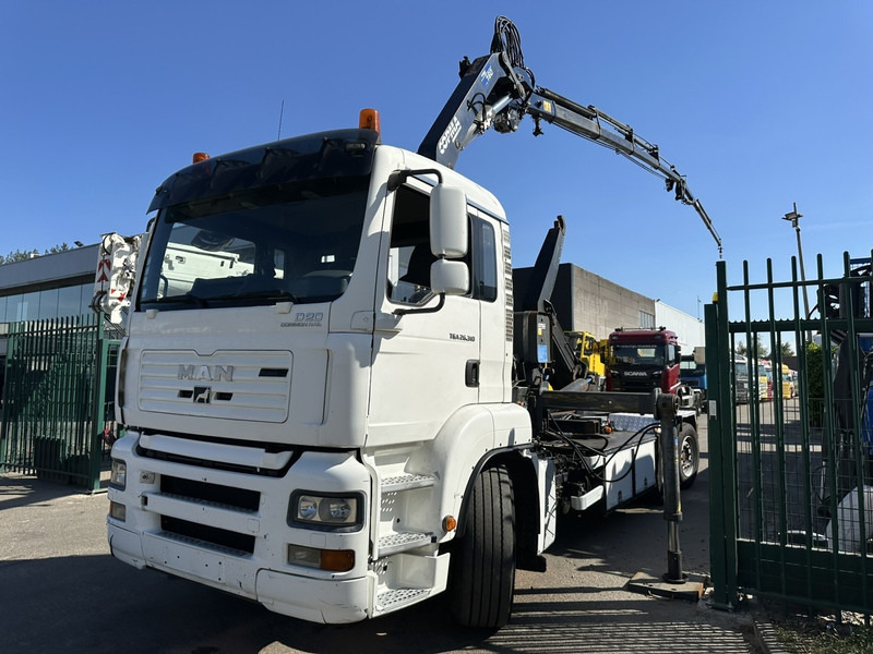 MAN TGA 26.310 6X2 HOOKLIFT + CRANE COPMA 160.4 + JIB J2 + WINCH - RADIO - LIFT + STEERING AXLE - EURO 3 - BE - شاحنة ذات خطاف, شاحنة كرين: صورة 3 MAN TGA 26.310 6X2 HOOKLIFT + CRANE COPMA 160.4 + JIB J2 + WINCH - RADIO - LIFT + STEERING AXLE - EURO 3 - BE - شاحنة ذات خطاف, شاحنة كرين: صورة 3