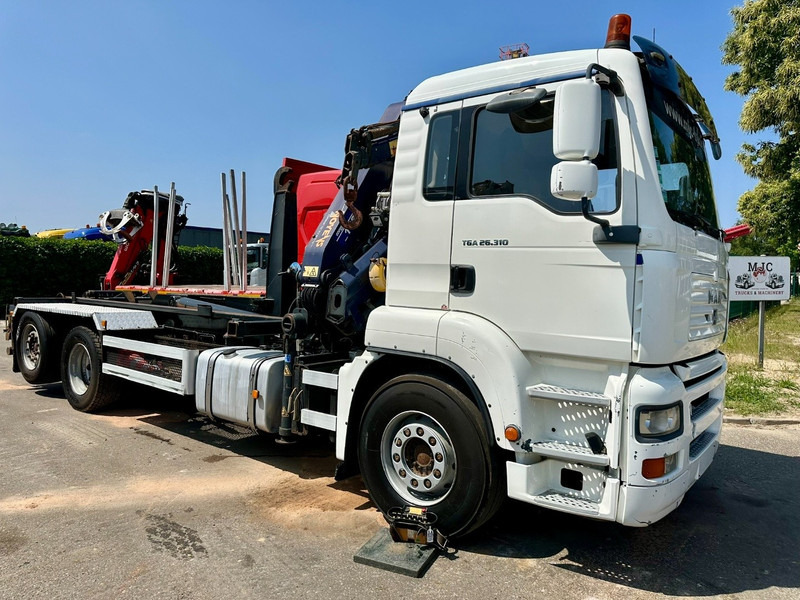 MAN TGA 26.310 6X2 HOOKLIFT + CRANE COPMA 160.4 + JIB J2 + WINCH - RADIO - LIFT + STEERING AXLE - EURO 3 - BE - شاحنة كرين: صورة 2 MAN TGA 26.310 6X2 HOOKLIFT + CRANE COPMA 160.4 + JIB J2 + WINCH - RADIO - LIFT + STEERING AXLE - EURO 3 - BE - شاحنة كرين: صورة 2