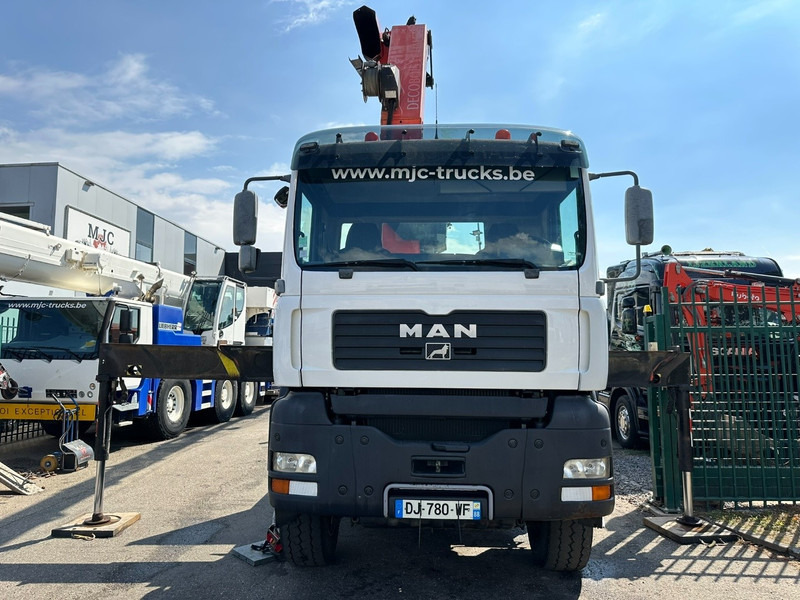 MAN TGA 33.350 6x6 PRITSCHE + (27.5m) KRAN PALFINGER PK36002 E 6x + JIB + WINCH - *184.000km* - MANUAL - EURO 3 - شاحنات مسطحة, شاحنة كرين: صورة 4 MAN TGA 33.350 6x6 PRITSCHE + (27.5m) KRAN PALFINGER PK36002 E 6x + JIB + WINCH - *184.000km* - MANUAL - EURO 3 - شاحنات مسطحة, شاحنة كرين: صورة 4