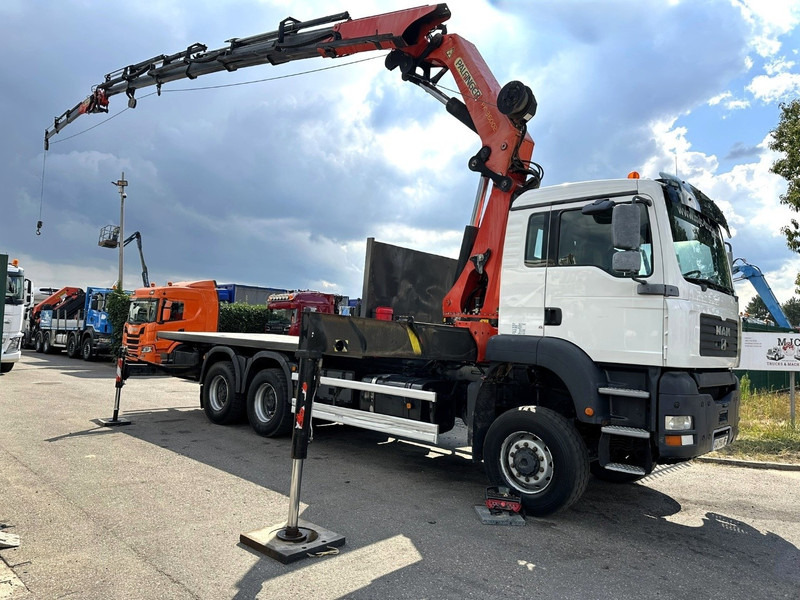 MAN TGA 33.350 6x6 PRITSCHE + (27.5m) KRAN PALFINGER PK36002 E 6x + JIB + WINCH - *184.000km* - MANUAL - EURO 3 - شاحنات مسطحة, شاحنة كرين: صورة 2 MAN TGA 33.350 6x6 PRITSCHE + (27.5m) KRAN PALFINGER PK36002 E 6x + JIB + WINCH - *184.000km* - MANUAL - EURO 3 - شاحنات مسطحة, شاحنة كرين: صورة 2
