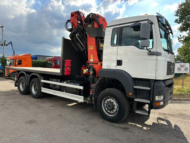 MAN TGA 33.350 6x6 PRITSCHE + (27.5m) KRAN PALFINGER PK36002 E 6x + JIB + WINCH - *184.000km* - MANUAL - EURO 3 - شاحنات مسطحة, شاحنة كرين: صورة 1 MAN TGA 33.350 6x6 PRITSCHE + (27.5m) KRAN PALFINGER PK36002 E 6x + JIB + WINCH - *184.000km* - MANUAL - EURO 3 - شاحنات مسطحة, شاحنة كرين: صورة 1