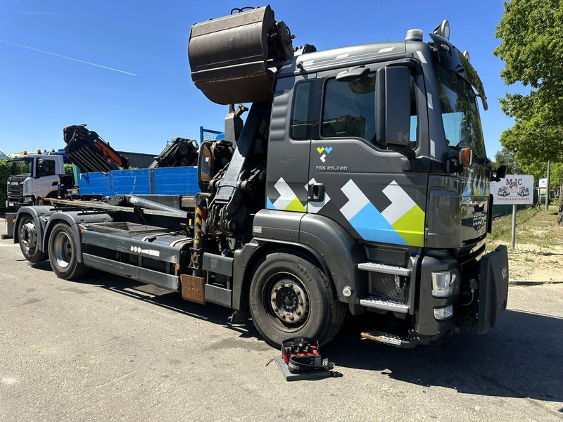 MAN TGS 26.320 6X2-4 BL EEV + CRANE EPSILON Q170Z95TR + GRABBER - LIFT/STEERING AXLE - *266.000km* - NL TRUCK - شاحنة ذات خطاف, شاحنة كرين: صورة 2 MAN TGS 26.320 6X2-4 BL EEV + CRANE EPSILON Q170Z95TR + GRABBER - LIFT/STEERING AXLE - *266.000km* - NL TRUCK - شاحنة ذات خطاف, شاحنة كرين: صورة 2