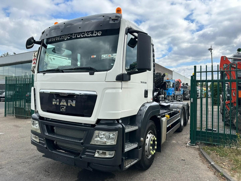MAN TGS 28.360 6x2 HOOKLIFT 21T HIAB MULTILIFT XR21-S51 - LIFT AXLE - BE TRUCK - شاحنة ذات خطاف: صورة 2 MAN TGS 28.360 6x2 HOOKLIFT 21T HIAB MULTILIFT XR21-S51 - LIFT AXLE - BE TRUCK - شاحنة ذات خطاف: صورة 2