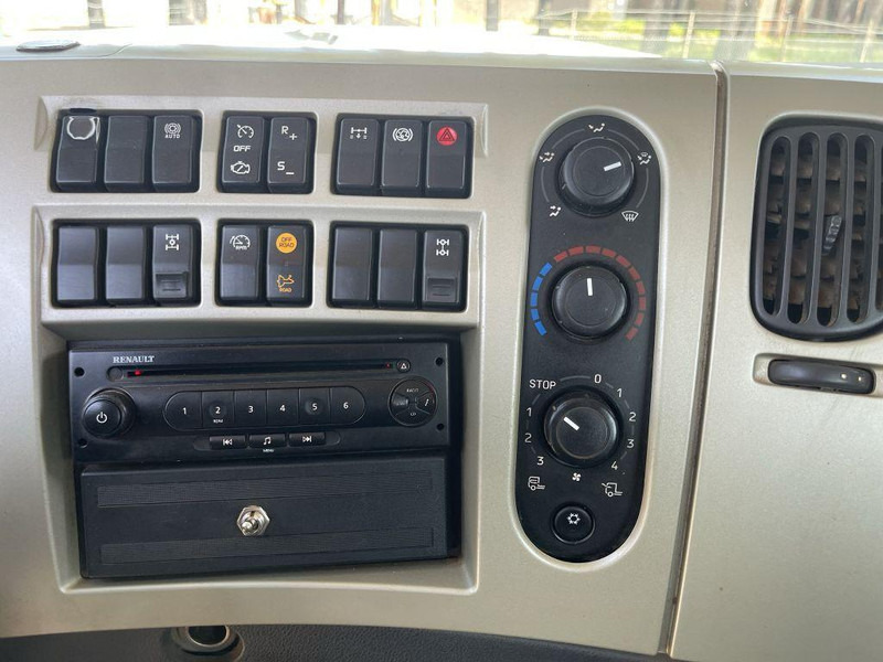 شاحنة ذات خطاف Renault Lander 450 DXI EURO 5 - 6x4 - 20T PALLIFT HAAKSYSTEEM / ABROLLKIPPER / GANCHO / PORTE CONTAINER - BLATT / AP ACHSEN - BE TRUCK: صورة 16 شاحنة ذات خطاف Renault Lander 450 DXI EURO 5 - 6x4 - 20T PALLIFT HAAKSYSTEEM / ABROLLKIPPER / GANCHO / PORTE CONTAINER - BLATT / AP ACHSEN - BE TRUCK: صورة 16