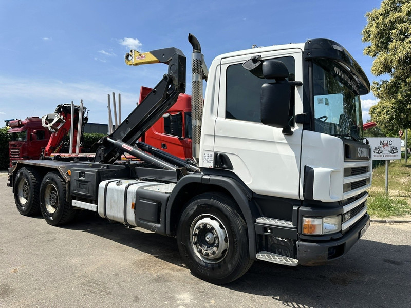 Scania 114C-340 6x4 HOOKLIFT 20T GANCHO - SPRING / BALLESTAS - CUBOS - MANUAL - EURO 3 - FR TRUCK - شاحنة ذات خطاف: صورة 1 Scania 114C-340 6x4 HOOKLIFT 20T GANCHO - SPRING / BALLESTAS - CUBOS - MANUAL - EURO 3 - FR TRUCK - شاحنة ذات خطاف: صورة 1