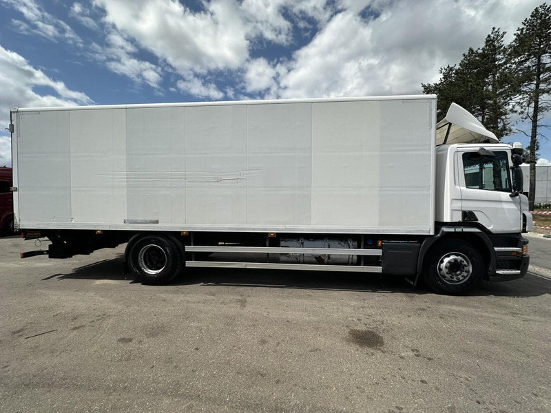 Scania P320 RETARDER - CLOSED BOX 8m25 x 2m47 x 2m30 - TAILLIFT 2000kg - EURO 6 - GOOD CONDITION - شاحنة مقفلة: صورة 4 Scania P320 RETARDER - CLOSED BOX 8m25 x 2m47 x 2m30 - TAILLIFT 2000kg - EURO 6 - GOOD CONDITION - شاحنة مقفلة: صورة 4