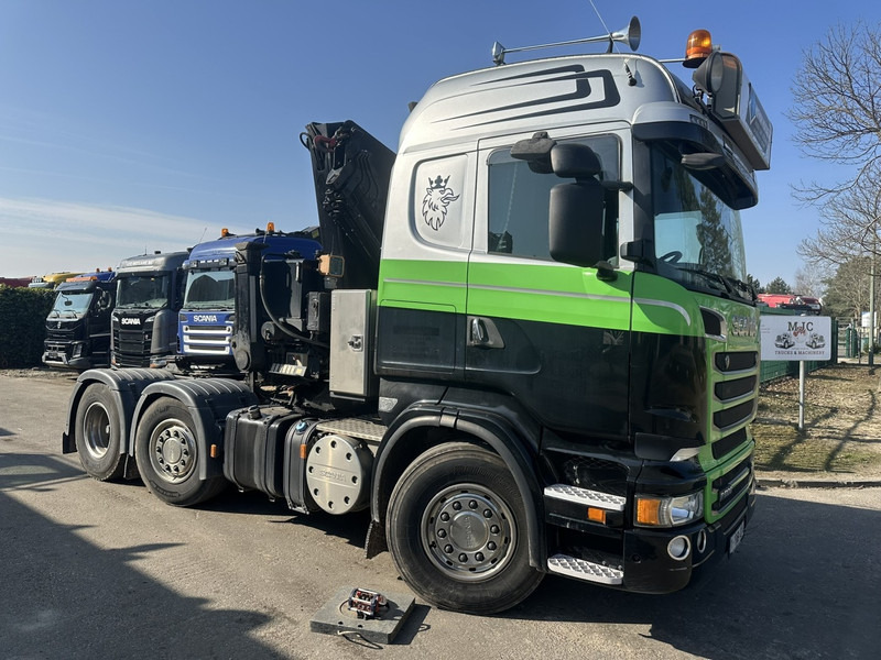 Scania R500 V8 6x2 TRACTOR + CRANE MKG HLK 231 HP (23tm) - 4x HYDR - RADIO - RETARDER - MANUAL - LIFT + STEERING AXLE - وحدة جر: صورة 1 Scania R500 V8 6x2 TRACTOR + CRANE MKG HLK 231 HP (23tm) - 4x HYDR - RADIO - RETARDER - MANUAL - LIFT + STEERING AXLE - وحدة جر: صورة 1