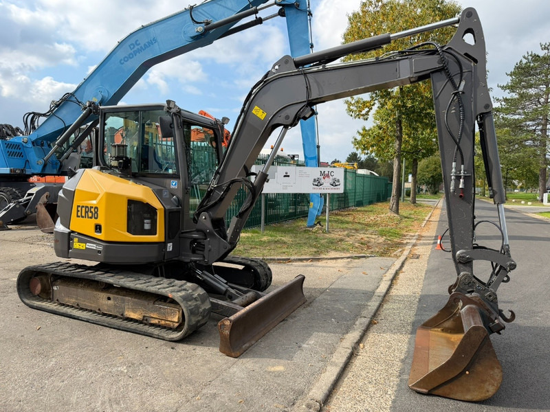 Volvo ECR 58 F FULL HYDR - 2911 H - HYDR QUICKHITCH - A/C - BLADE - CE - BE MACHINE - حفارة مُصَّغرة: صورة 1 Volvo ECR 58 F FULL HYDR - 2911 H - HYDR QUICKHITCH - A/C - BLADE - CE - BE MACHINE - حفارة مُصَّغرة: صورة 1