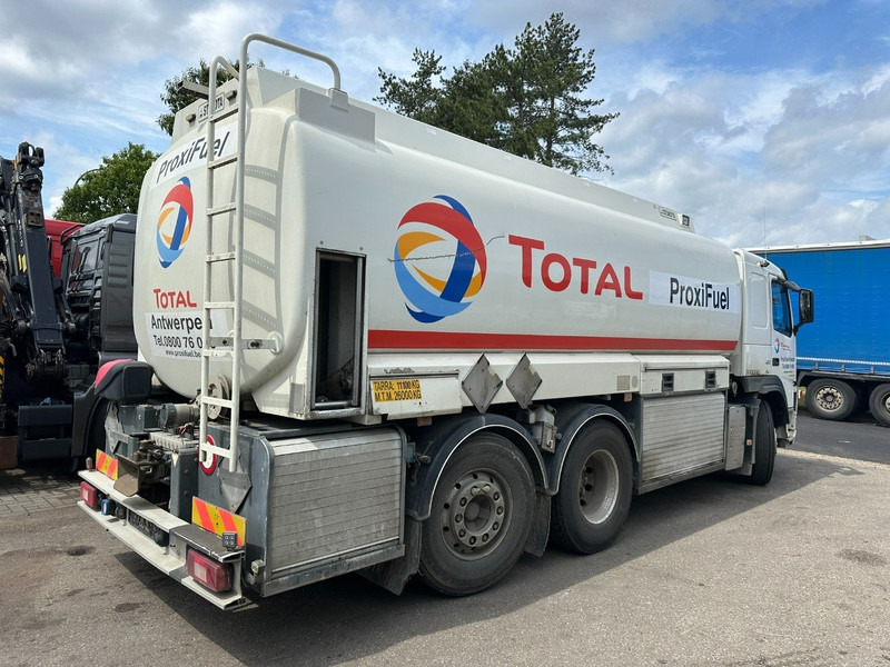 Volvo FM 450 6x2 19.000L - 5 COMP. FUEL TANKER / CITERNE - LIFT + STEERING AXLE - EURO 5 - - شاحنة صهريج: صورة 5 Volvo FM 450 6x2 19.000L - 5 COMP. FUEL TANKER / CITERNE - LIFT + STEERING AXLE - EURO 5 - - شاحنة صهريج: صورة 5