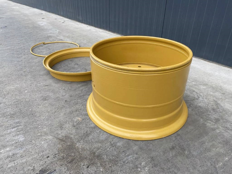 Cat 140H / 140M / 140K / 160H / 160M Rim - الإطارات والجنوط - آلات البناء: صورة 5 Cat 140H / 140M / 140K / 160H / 160M Rim - الإطارات والجنوط - آلات البناء: صورة 5