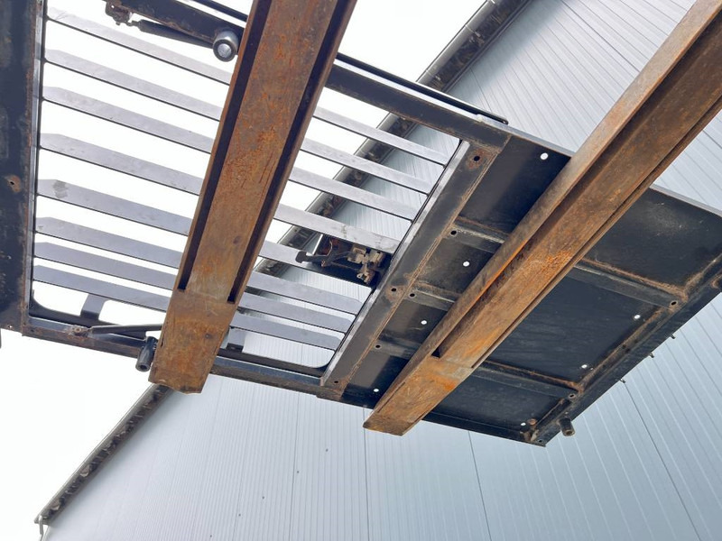 Cat 313E / M315F / 320F / 323E / 325F / 329E / 330F / - الكابينة والداخلية - آلات البناء: صورة 3 Cat 313E / M315F / 320F / 323E / 325F / 329E / 330F / - الكابينة والداخلية - آلات البناء: صورة 3