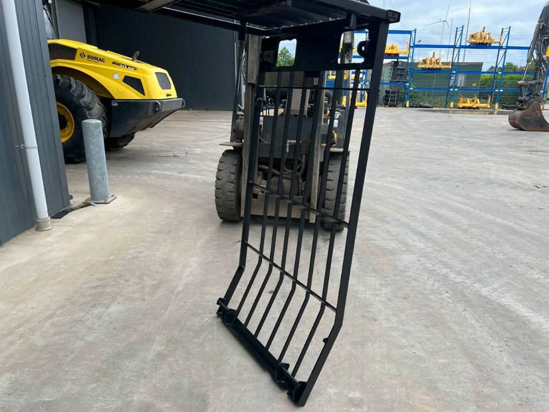Cat 324D Guard - الكابينة والداخلية - آلات البناء: صورة 3 Cat 324D Guard - الكابينة والداخلية - آلات البناء: صورة 3