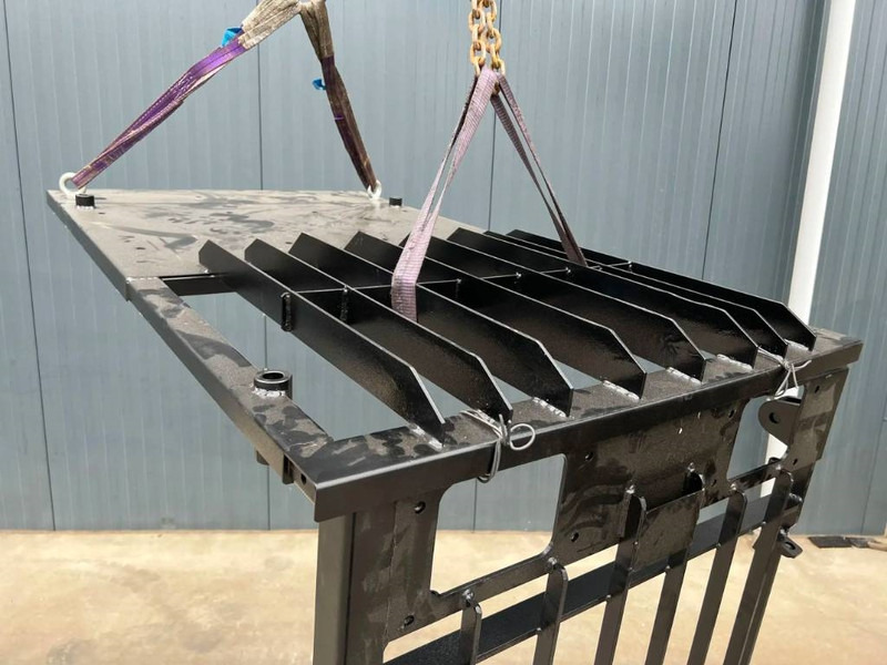 Cat 330C Guard - الكابينة والداخلية - آلات البناء: صورة 2 Cat 330C Guard - الكابينة والداخلية - آلات البناء: صورة 2