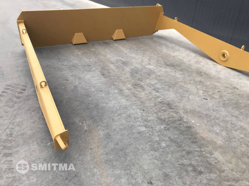 Cat 725C - رافعة هيدروليك خلفية - آلات البناء: صورة 3 Cat 725C - رافعة هيدروليك خلفية - آلات البناء: صورة 3