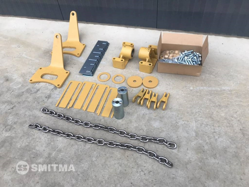 Cat 725C - رافعة هيدروليك خلفية - آلات البناء: صورة 4 Cat 725C - رافعة هيدروليك خلفية - آلات البناء: صورة 4