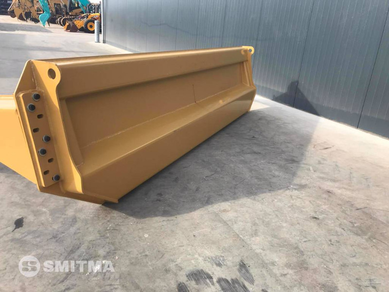 Cat 740 - رافعة هيدروليك خلفية - آلات البناء: صورة 2 Cat 740 - رافعة هيدروليك خلفية - آلات البناء: صورة 2