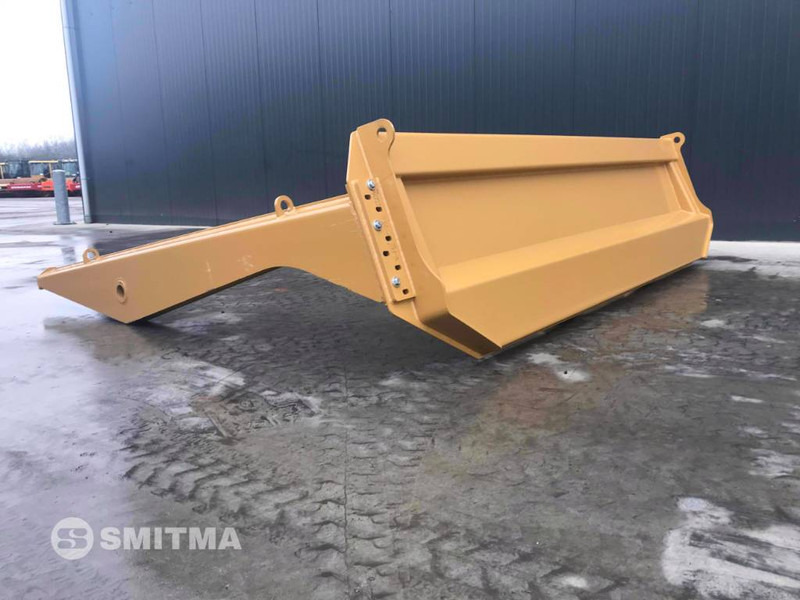 Cat 745C - رافعة هيدروليك خلفية - آلات البناء: صورة 2 Cat 745C - رافعة هيدروليك خلفية - آلات البناء: صورة 2