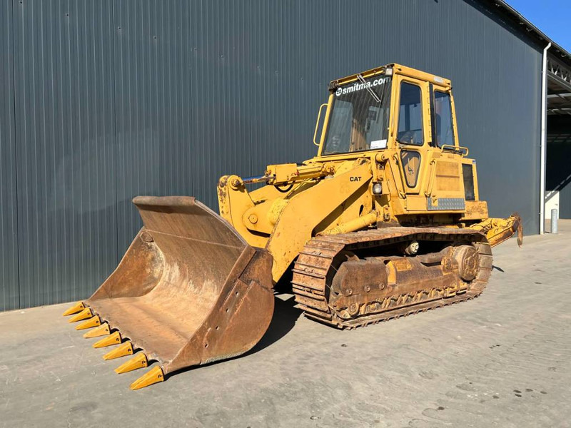اللودر المجنزر Cat 953 - Ripper: صورة 1
