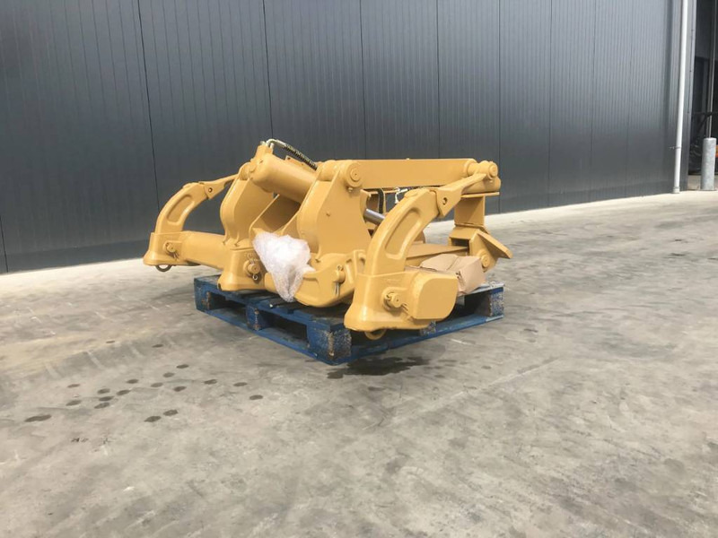 Cat D4 NG - ملحق - آلات البناء: صورة 5 Cat D4 NG - ملحق - آلات البناء: صورة 5