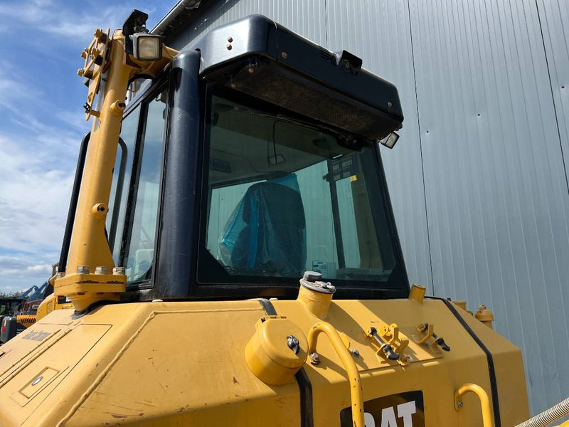 Cat D6N XL - Foldable Blade - جرافة: صورة 5 Cat D6N XL - Foldable Blade - جرافة: صورة 5