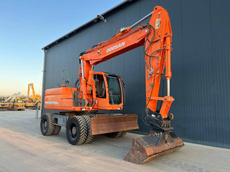 Doosan DX170W - حفارة دولاب: صورة 2 Doosan DX170W - حفارة دولاب: صورة 2