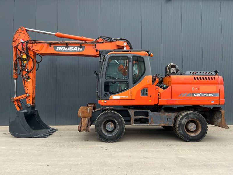 Doosan DX210W - حفارة دولاب: صورة 5 Doosan DX210W - حفارة دولاب: صورة 5