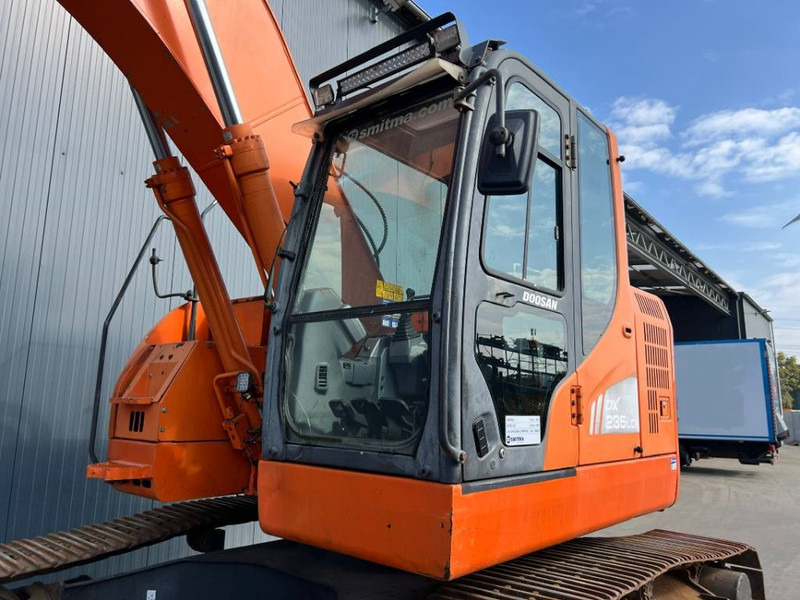 Doosan DX235LCR - حفار زحاف: صورة 5 Doosan DX235LCR - حفار زحاف: صورة 5