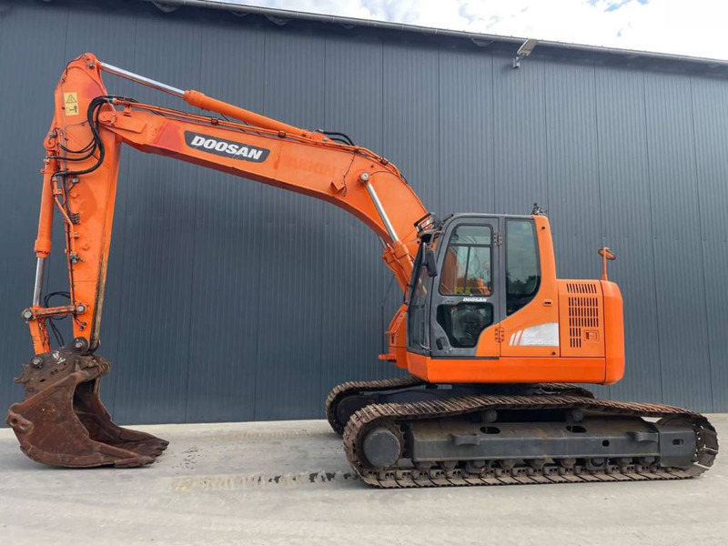 Doosan DX235LCR - حفار زحاف: صورة 5 Doosan DX235LCR - حفار زحاف: صورة 5