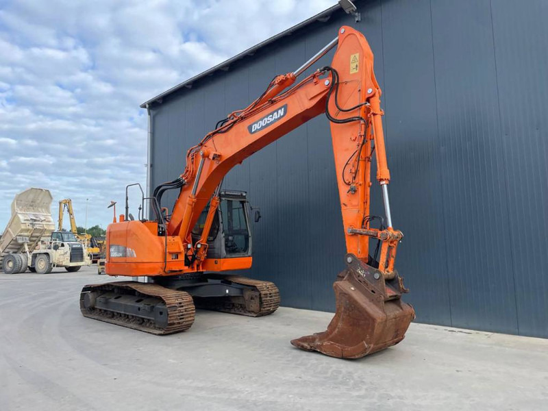 Doosan DX235LCR - حفار زحاف: صورة 3 Doosan DX235LCR - حفار زحاف: صورة 3
