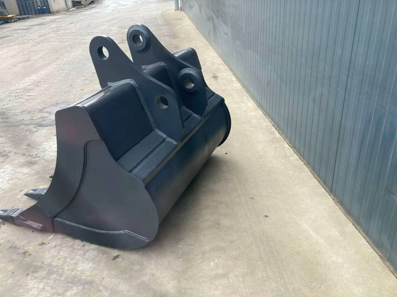 Hyundai R220 - بكت - آلات البناء: صورة 4 Hyundai R220 - بكت - آلات البناء: صورة 4