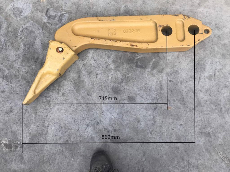 Komatsu D61 Shank - ملحق - آلات البناء: صورة 4 Komatsu D61 Shank - ملحق - آلات البناء: صورة 4