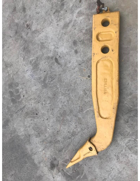 Komatsu D65 Shank - ملحق - آلات البناء: صورة 5 Komatsu D65 Shank - ملحق - آلات البناء: صورة 5