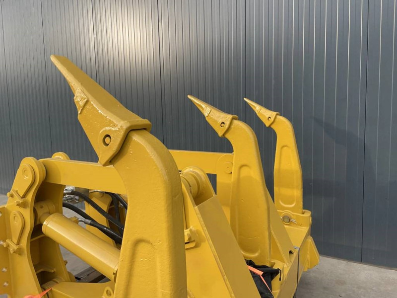 Komatsu D85 - ملحق - آلات البناء: صورة 5 Komatsu D85 - ملحق - آلات البناء: صورة 5