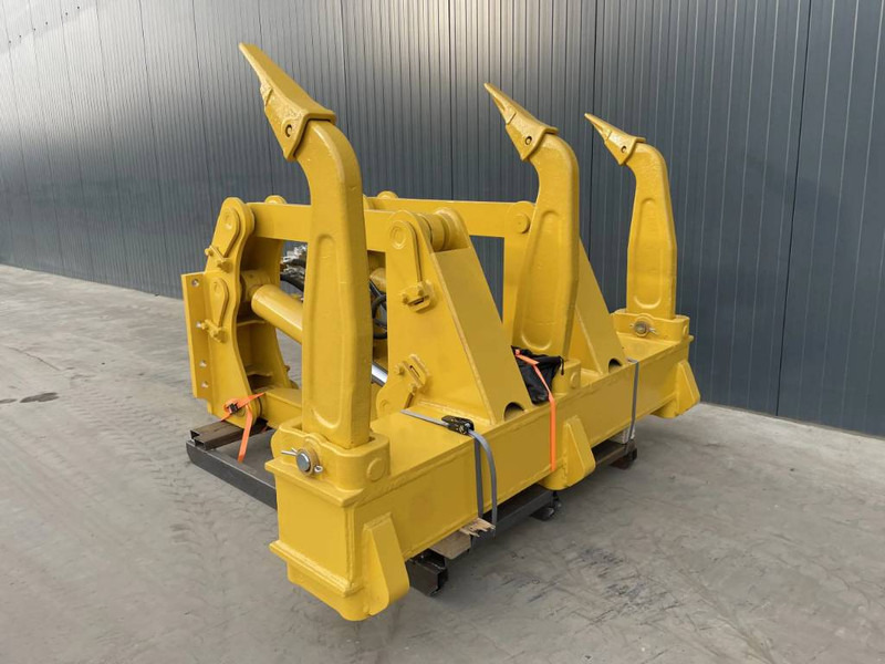 Komatsu D85 - ملحق - آلات البناء: صورة 1 Komatsu D85 - ملحق - آلات البناء: صورة 1
