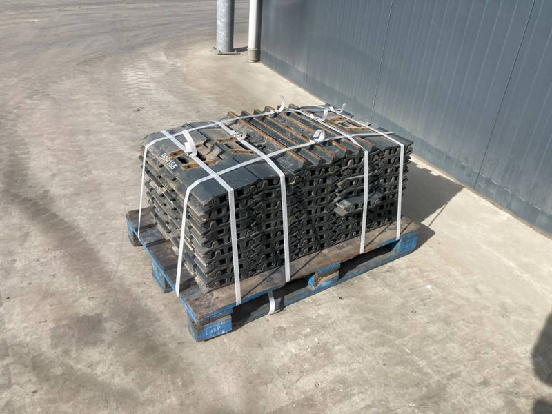 Komatsu PC150 / PC160 / PC180 / PC210 / PC240 3 Grouser 60 - إطار/ شاسيه - آلات البناء: صورة 1 Komatsu PC150 / PC160 / PC180 / PC210 / PC240 3 Grouser 60 - إطار/ شاسيه - آلات البناء: صورة 1