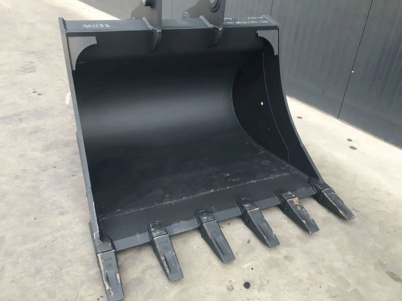 Komatsu PC228 - بكت - آلات البناء: صورة 4 Komatsu PC228 - بكت - آلات البناء: صورة 4