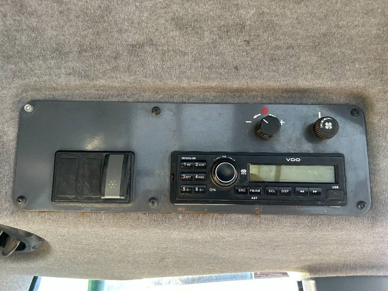 Liebherr LR634 - اللودر المجنزر: صورة 5 Liebherr LR634 - اللودر المجنزر: صورة 5