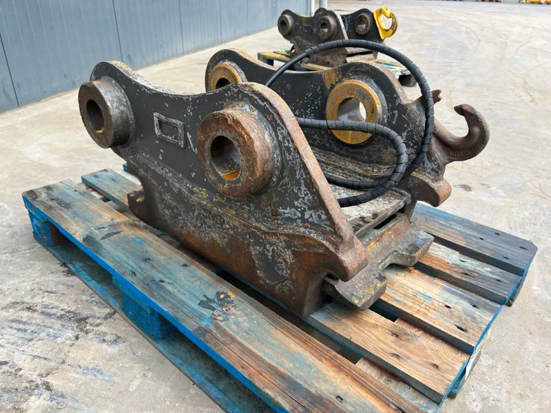 SMP S70 - 320D - قارنة توصيل هيدروليكي - آلات البناء: صورة 3 SMP S70 - 320D - قارنة توصيل هيدروليكي - آلات البناء: صورة 3