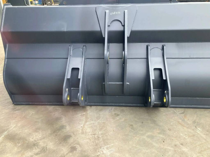 Volvo L110H - بكت - آلات البناء: صورة 3 Volvo L110H - بكت - آلات البناء: صورة 3