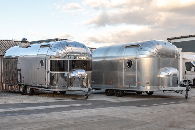 Airstream Catering Trailer | IN STOCK - مقطورة بيع ( الأغذية): صورة 1 Airstream Catering Trailer | IN STOCK - مقطورة بيع ( الأغذية): صورة 1