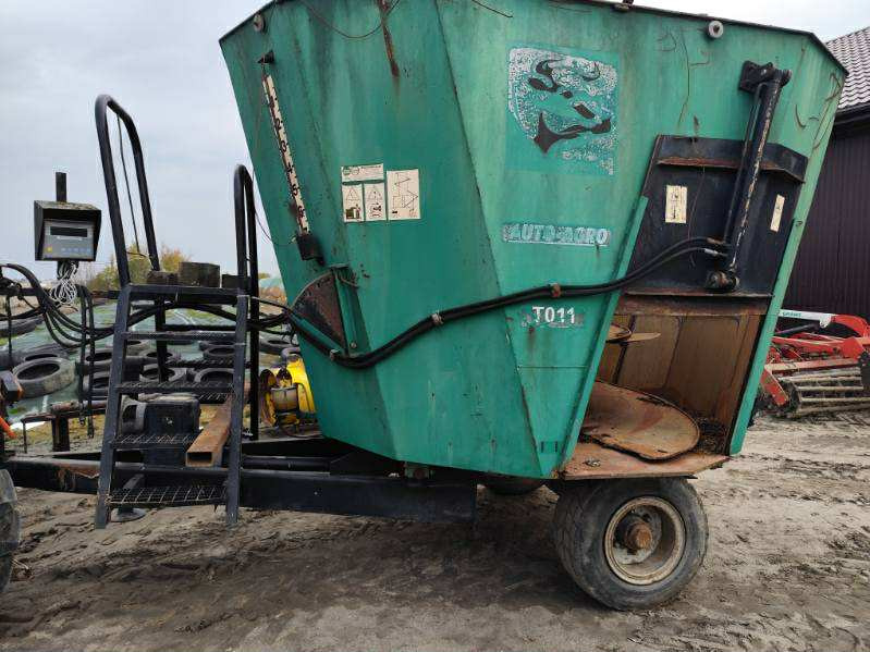 Auto-Agro T-011 - عربة خلط الأعلاف: صورة 2 Auto-Agro T-011 - عربة خلط الأعلاف: صورة 2
