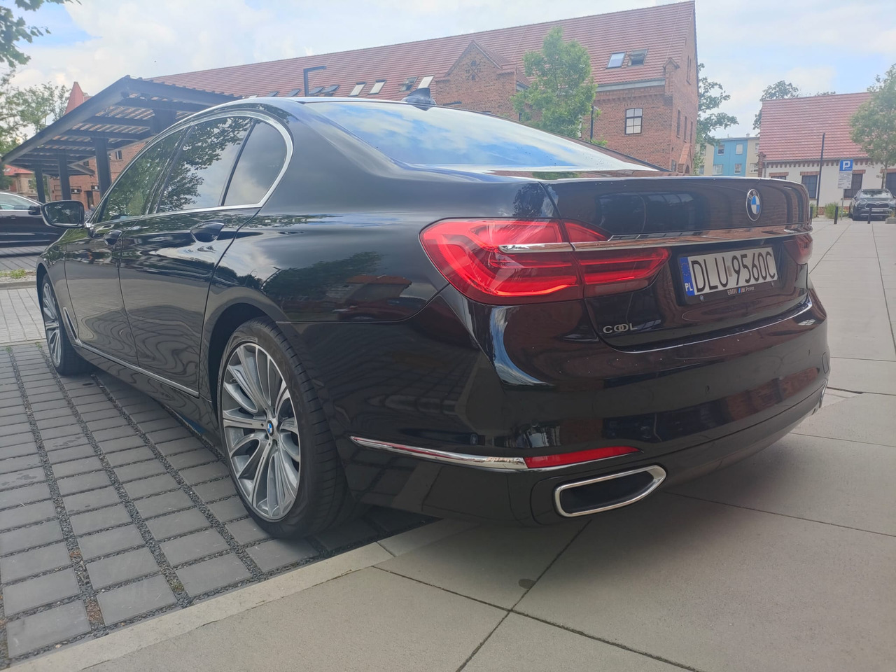 BMW 730D x-drive - سيارة: صورة 5 BMW 730D x-drive - سيارة: صورة 5