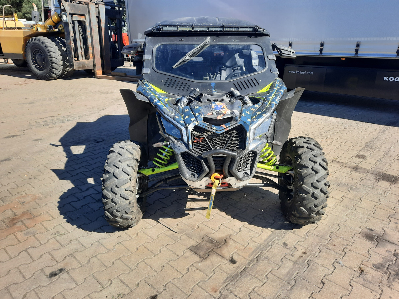 CAN-AM Maverick X3 XDS z homologacją - مركبة لجميع التضاريس: صورة 4 CAN-AM Maverick X3 XDS z homologacją - مركبة لجميع التضاريس: صورة 4